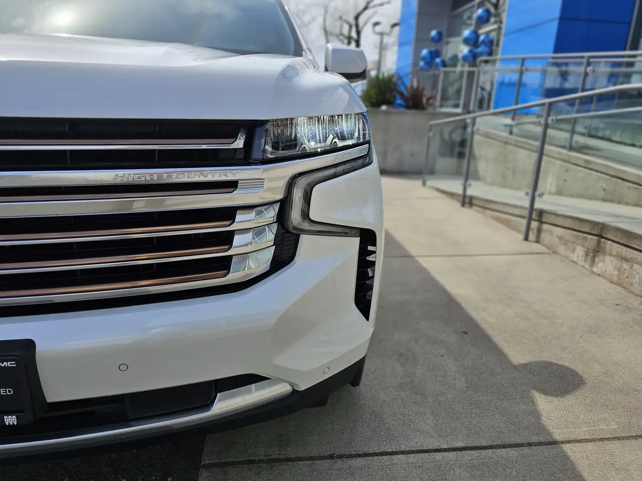 Chevrolet Suburban снимка Chevrolet Suburban