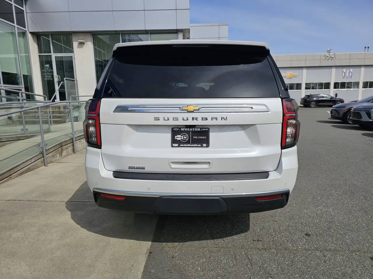 Chevrolet Suburban снимка Chevrolet Suburban