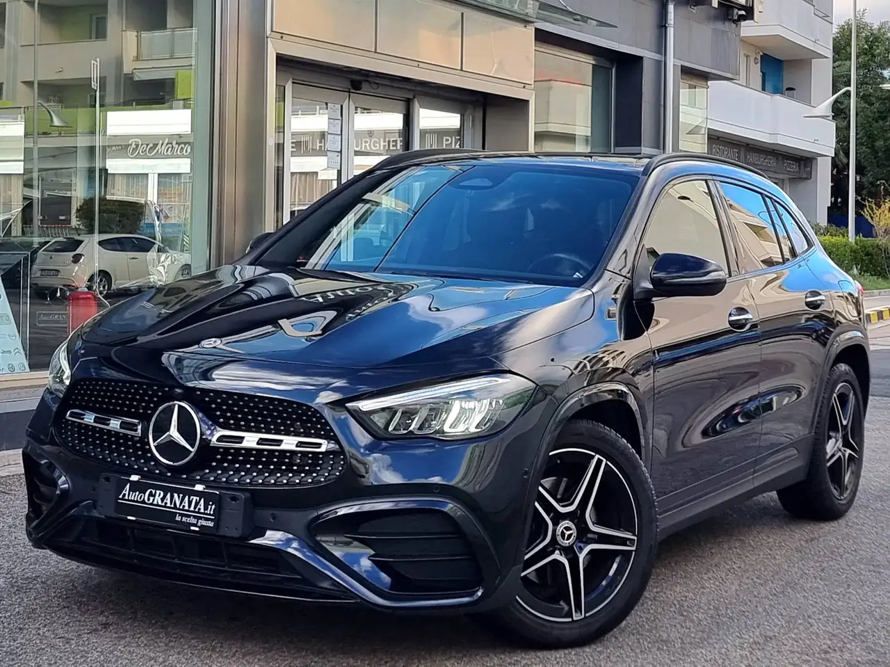 Mercedes-Benz GLA 200