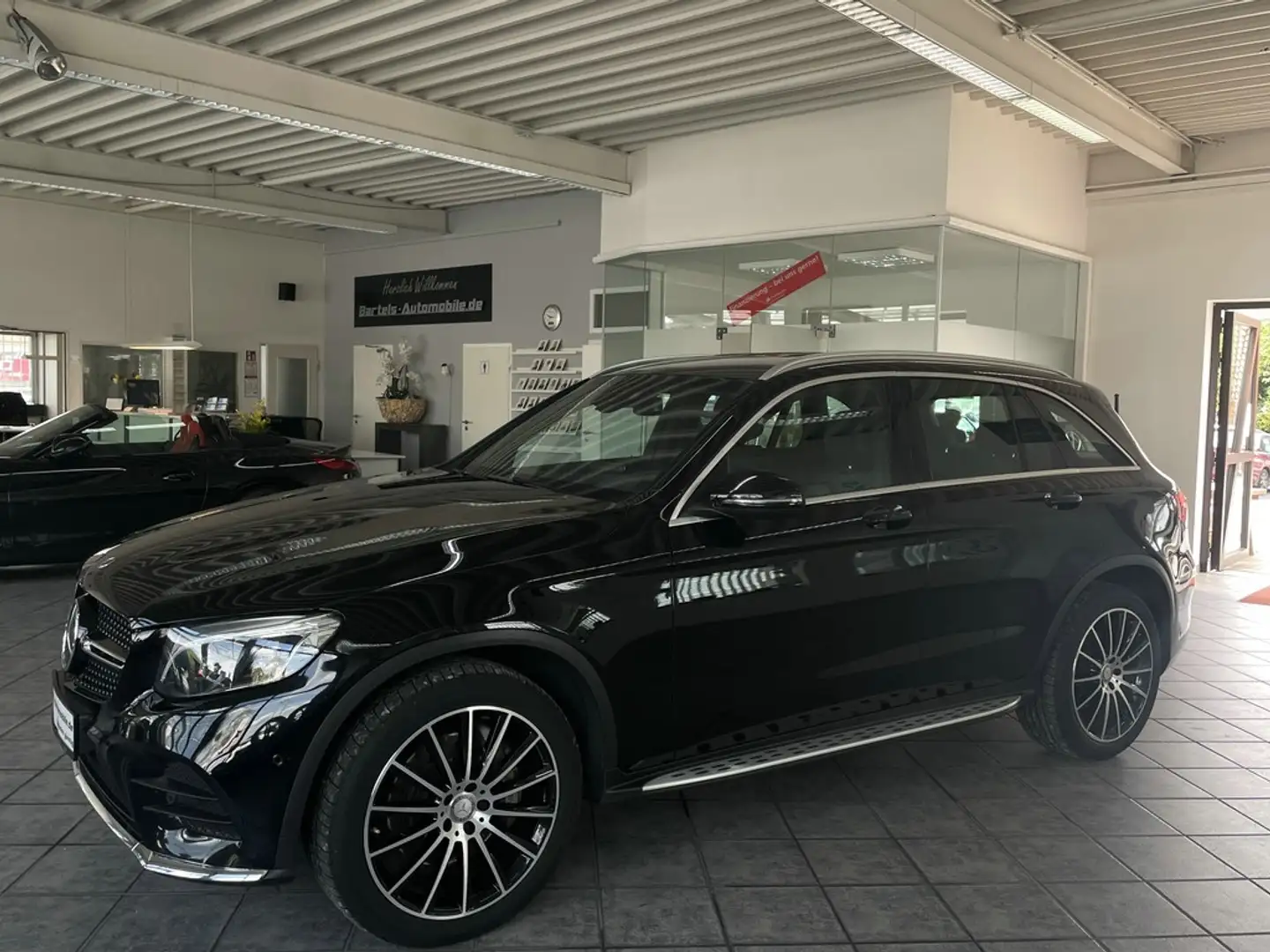 Mercedes-Benz GLC 300 4Matic AMG-Line, Burmester, HUD, LED, 9G Black - 2