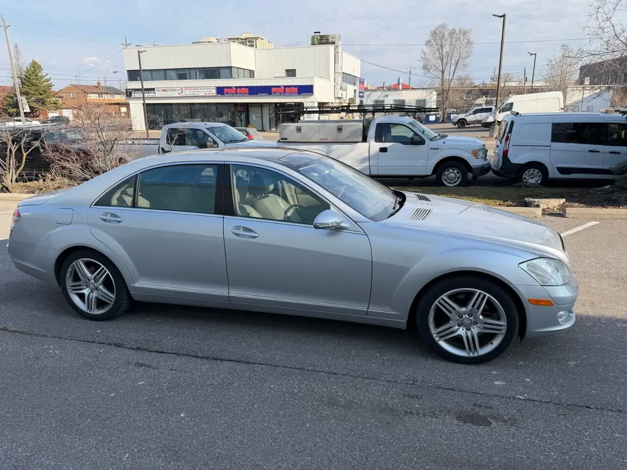 Mercedes-Benz S-Class снимка Mercedes-Benz S-Class