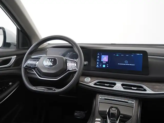 DFSK E5 view 5
