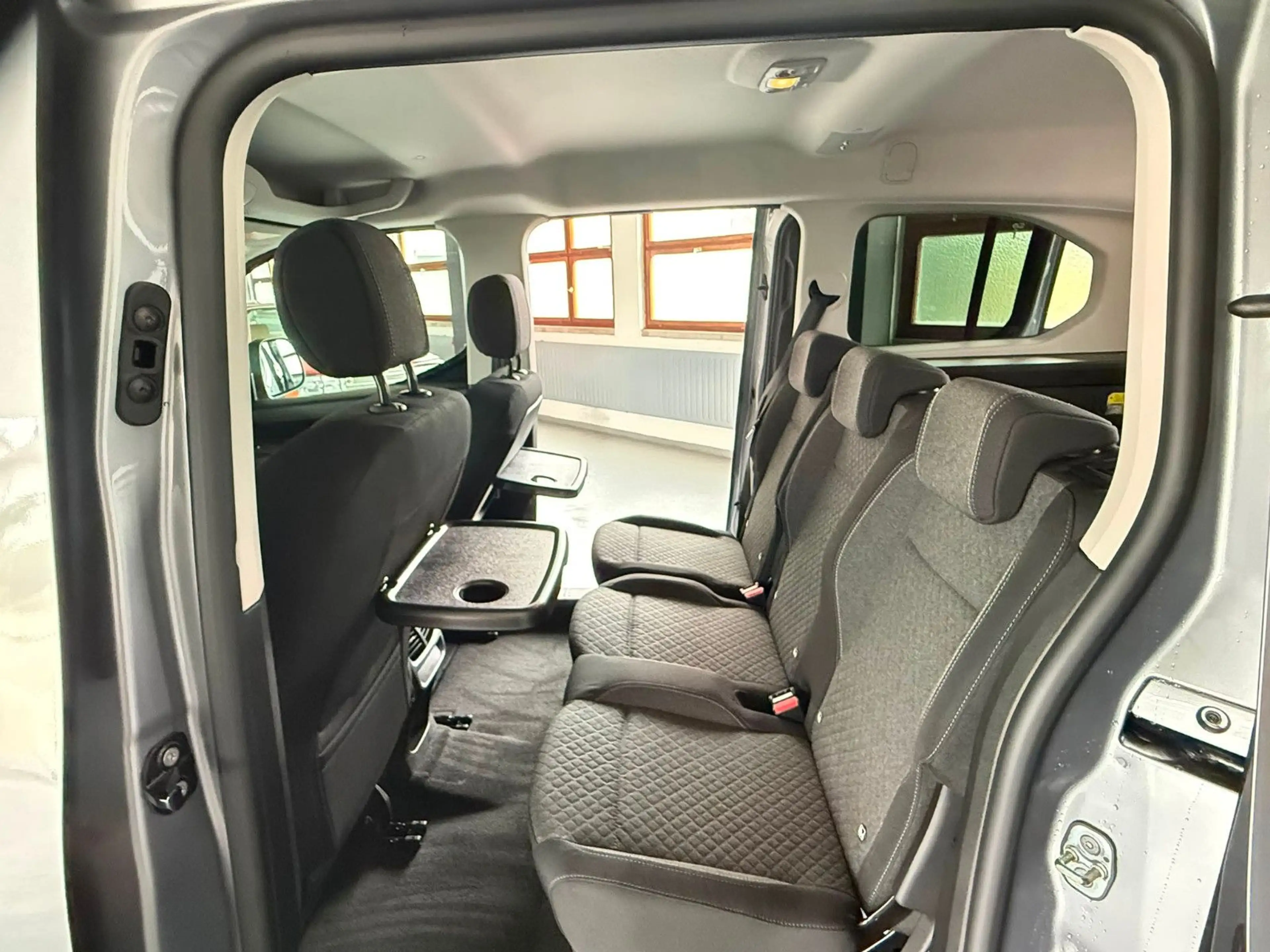 Opel Combo Life -Edition Plus-LED,,5 Sitze L2H1,Kette — photo 8