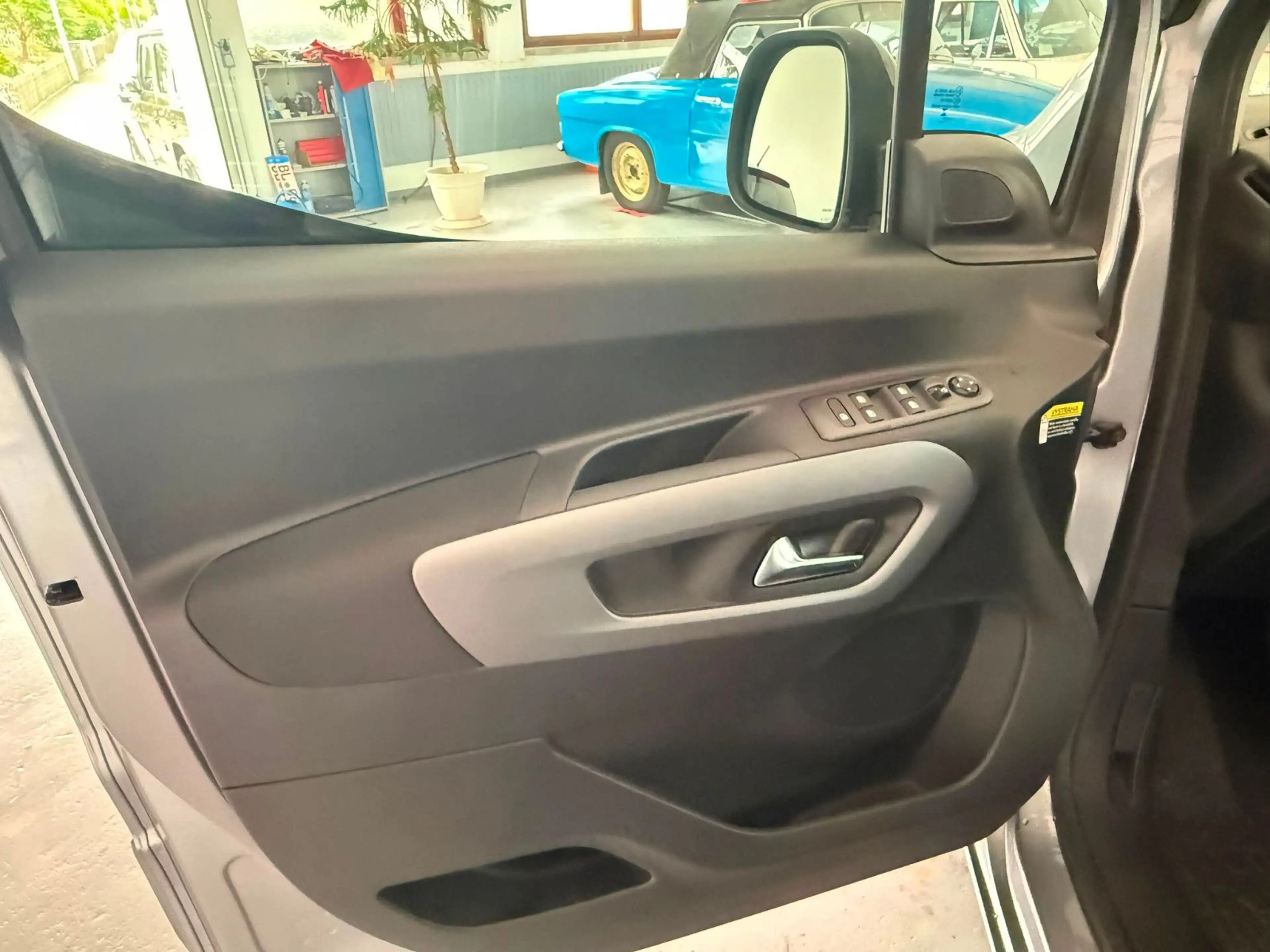 Opel Combo Life -Edition Plus-LED,,5 Sitze L2H1,Kette — photo 12
