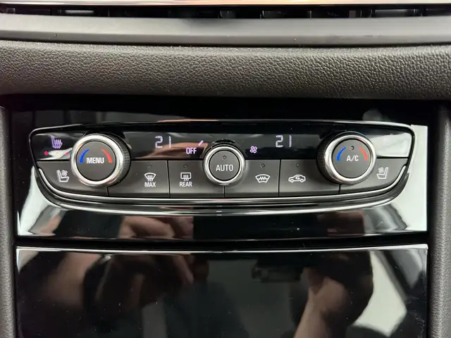 Opel Grandland view 12