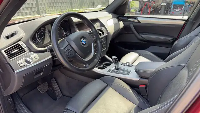 BMW X3 view 8