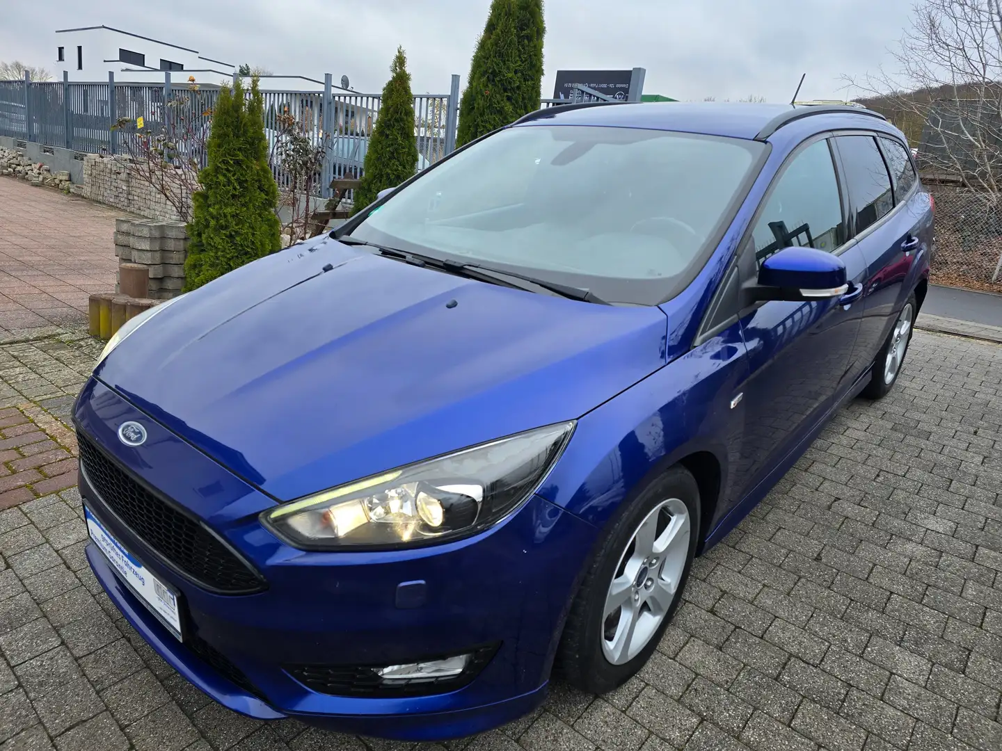 Ford Focus ST-Line, SHZ,  PDC,  NAVI,  RFC,  2-HAND Bleu - 1