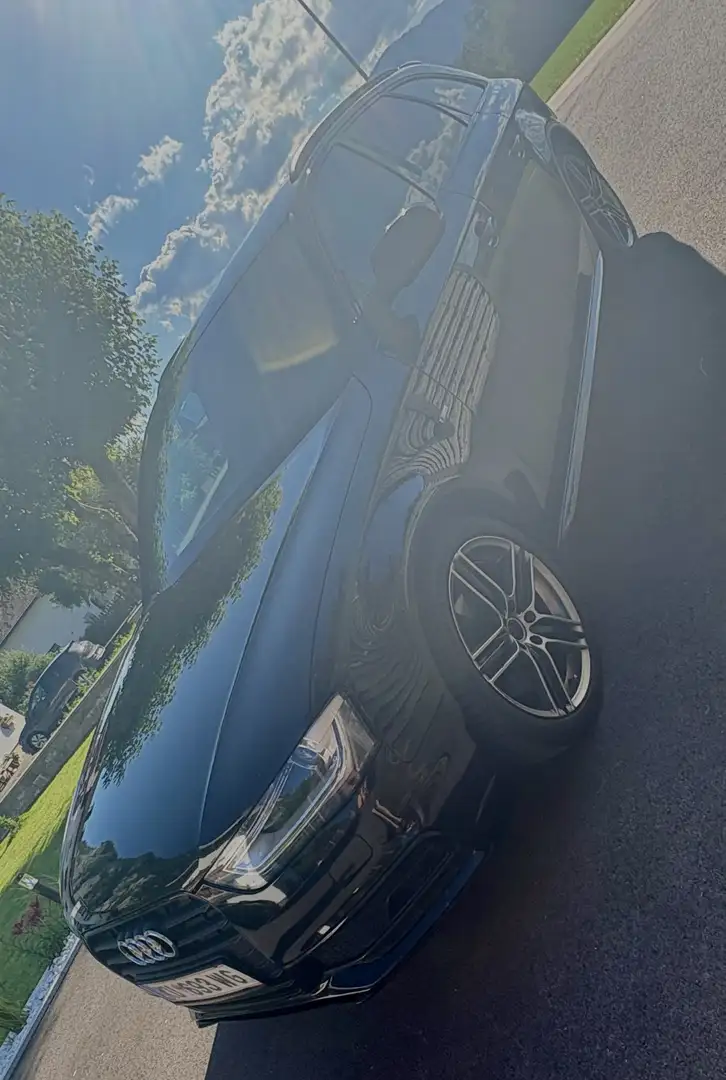 Audi A4 Avant 2,0 TDI S-line Black edition Preis VB - 1