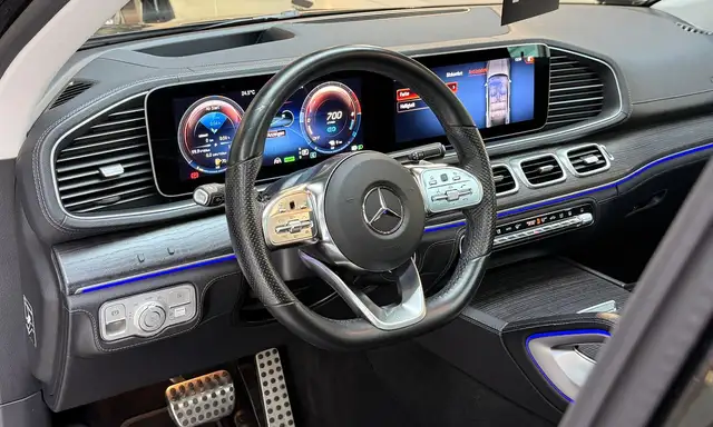 Mercedes-Benz Gle view 13