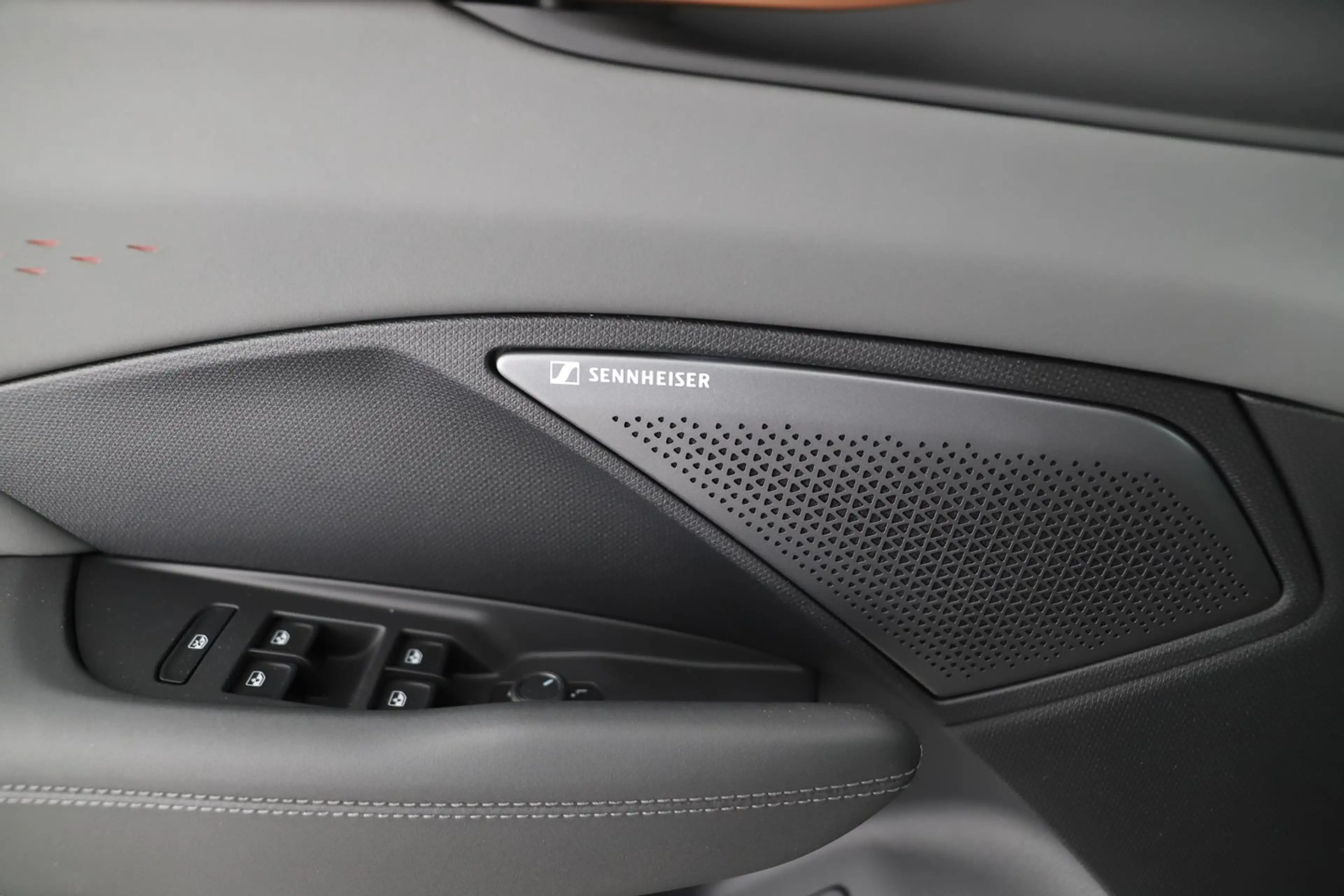 CUPRA Terramar e-HYBRID 204 PS DSG — photo 14