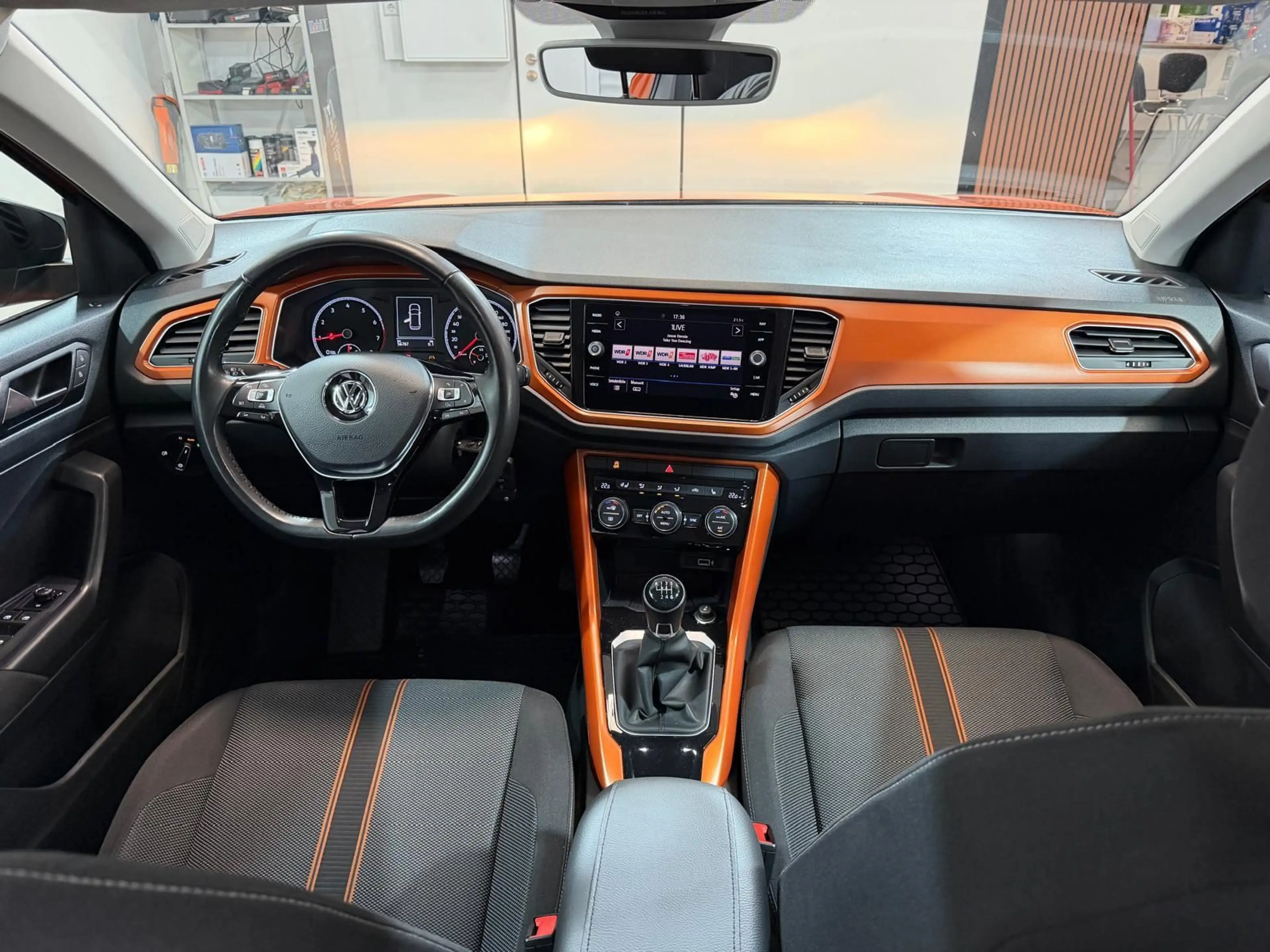 Volkswagen T-Roc Style/Navi/AHK/Tempomat/Alu/Sitzheizung/ — photo 10