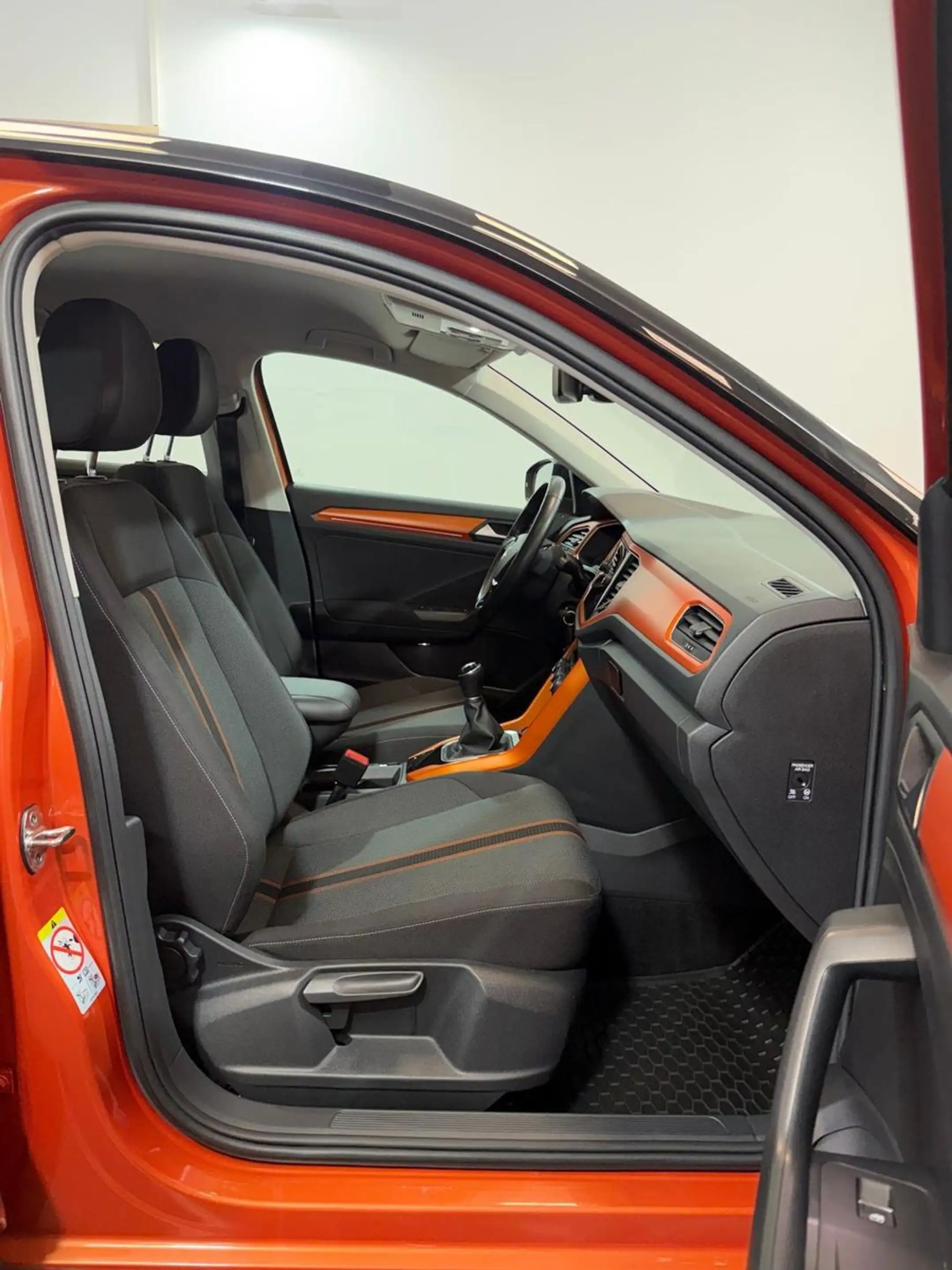 Volkswagen T-Roc Style/Navi/AHK/Tempomat/Alu/Sitzheizung/ — photo 14