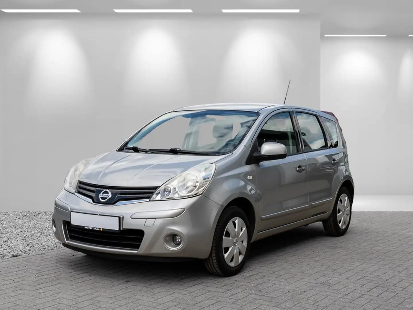 Nissan Note 1.6 acenta AHK+Klima+Nebel+Temp+Bluet+USB+eFH+MFL+ Argent - 2