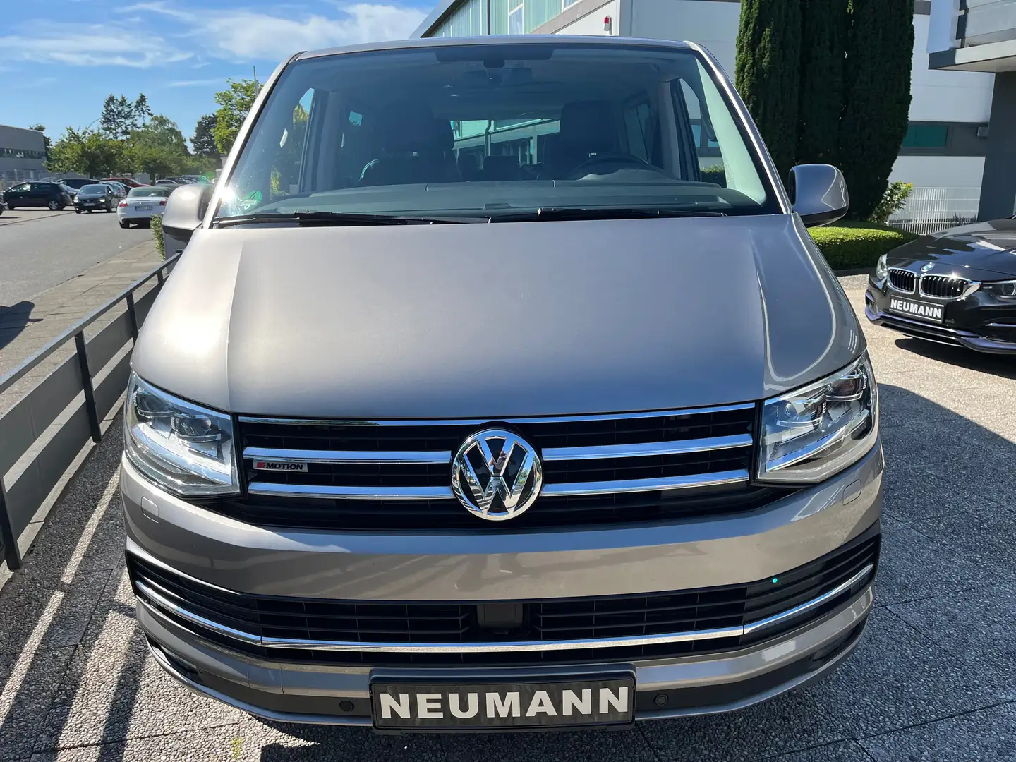 Volkswagen T6 Multivan Multivan Generation Six 4Motion Beige - 2