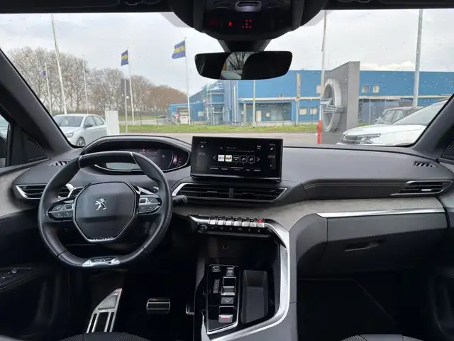 Peugeot 5008 view 10