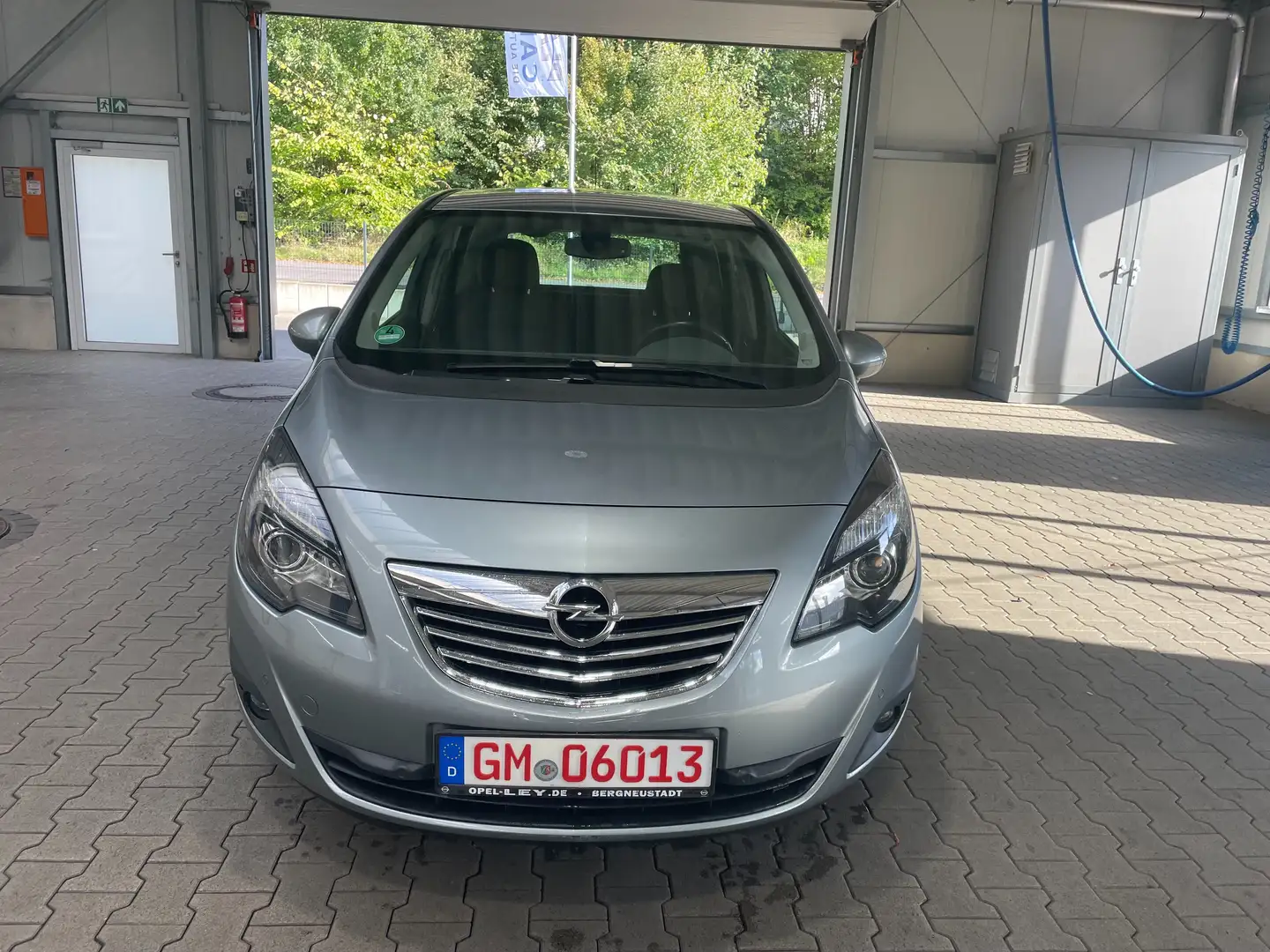 Opel Meriva Innovation Grau - 1