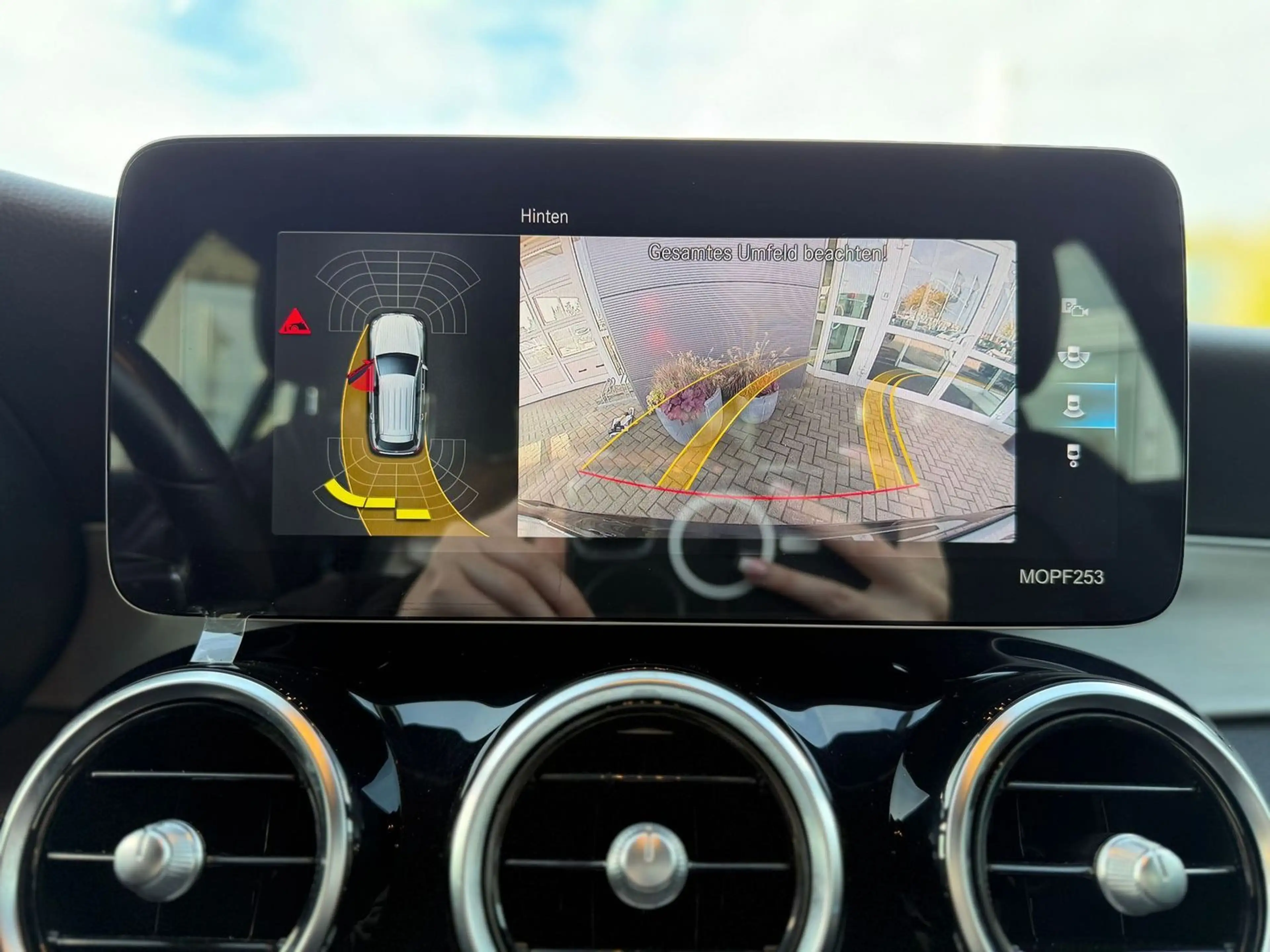 Mercedes-Benz GLC 200 AMG Line ACC LED AHK PDC SHZ el.Heck Kam. — photo 15