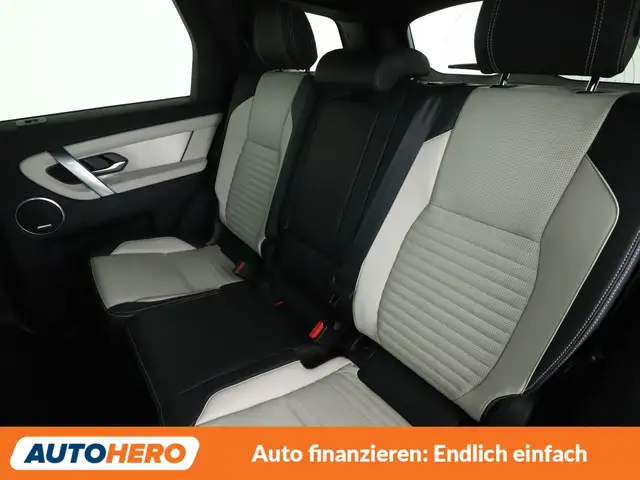 Land Rover Discovery Sport view 14