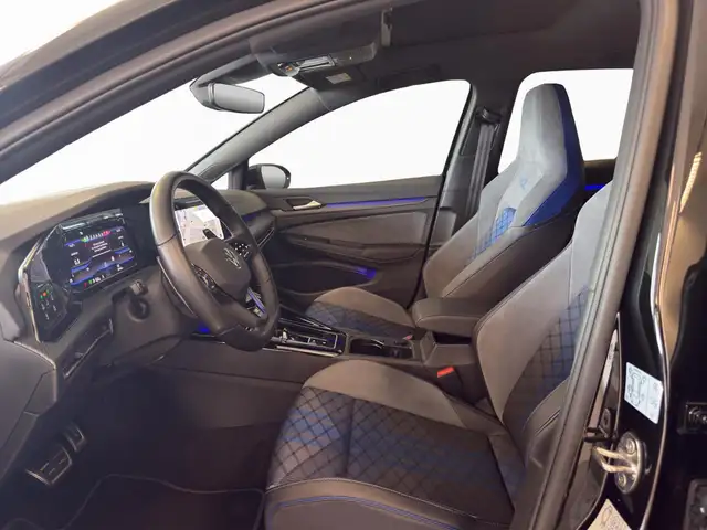 Volkswagen Golf view 9