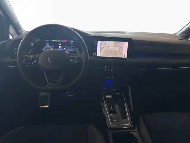Volkswagen Golf view 2