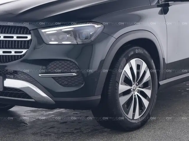 Mercedes-Benz GLE 350 de 4M PANO SD AHK 20 ZOLL LMR MULTIBEAM Ansicht 4