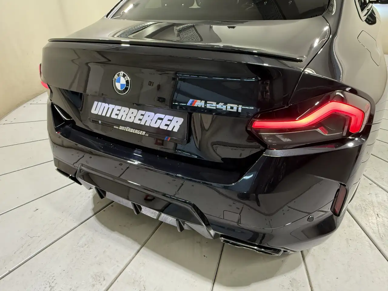 BMW 240 M240i xDrive Coupe M Sport Pro PA+ DA ACC HK GSD 7