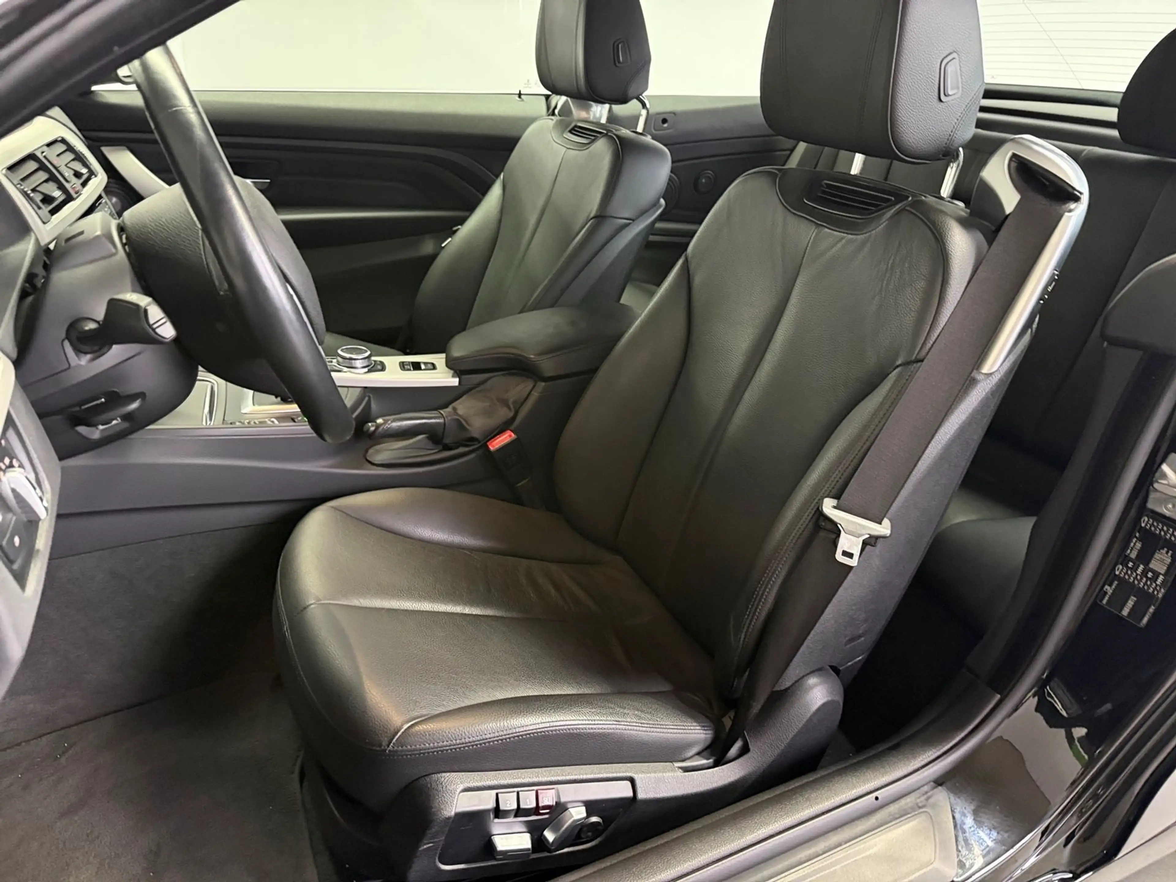 BMW 420 iCabrio*LED*Navi*Leder*ACC*AHK*HUD*Kamera*H&K — photo 18