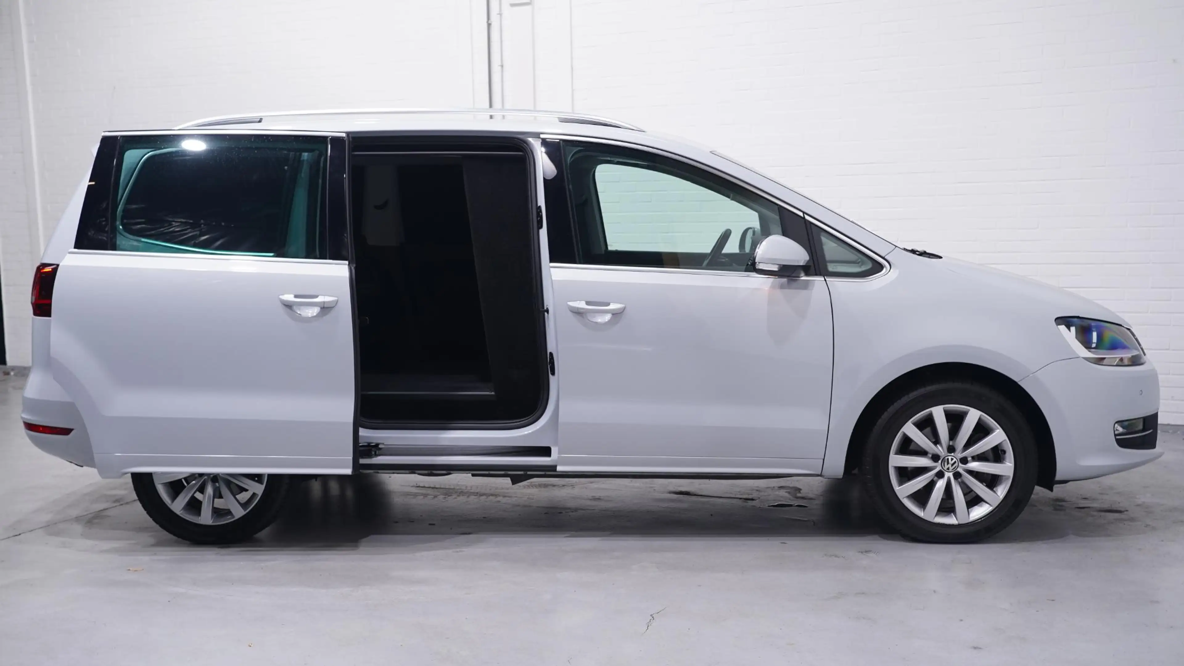 Volkswagen Sharan 2.0 TDI 150 pk DSG Aut. GRIJS KENTEKEN Trekhaak Na — photo 9