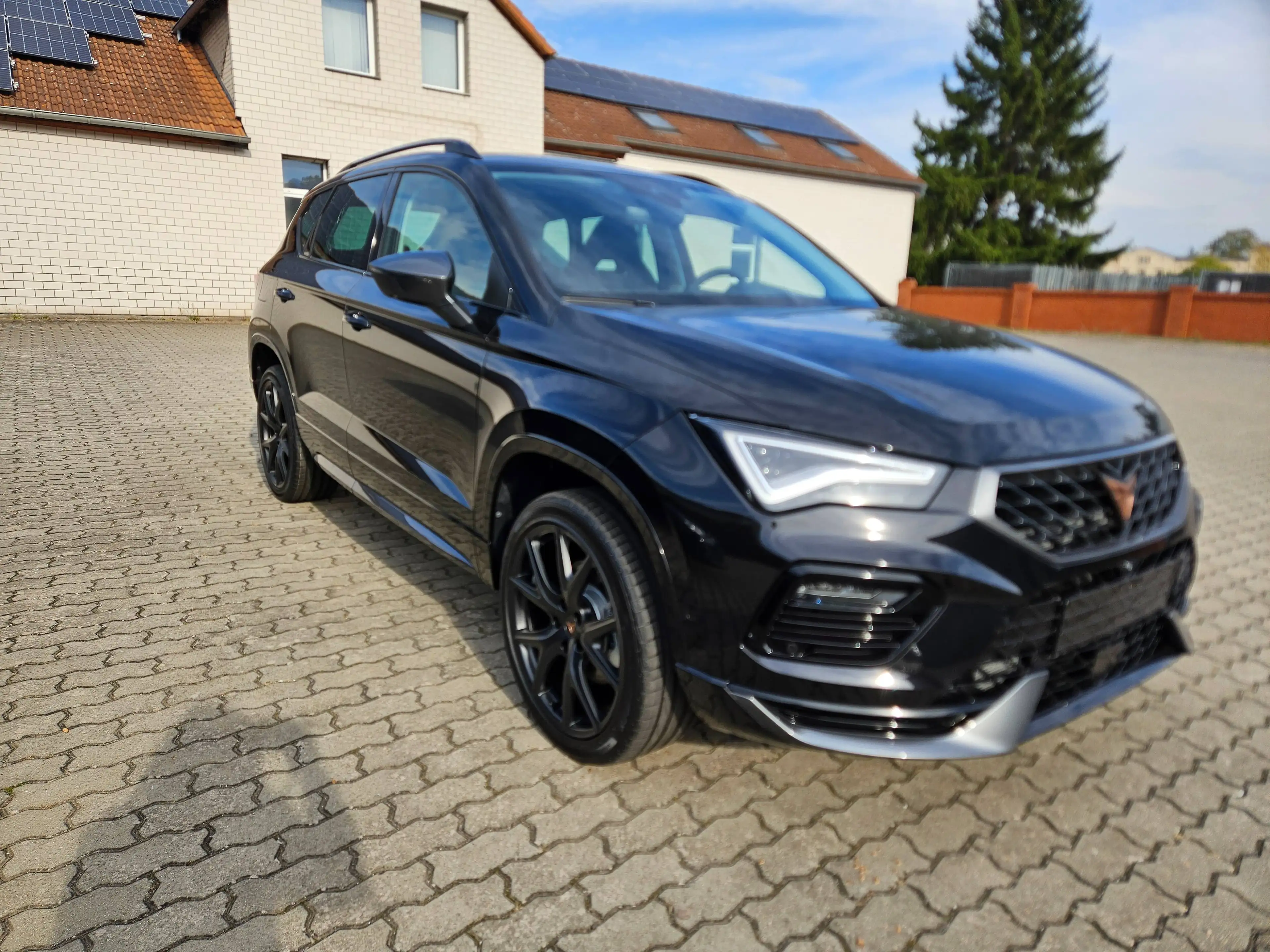 CUPRA Ateca Ateca 1.5 TSI DSG *elekt. Heckklappe, elektr. Sitze,Navi, Full Link, ACC* — photo 2