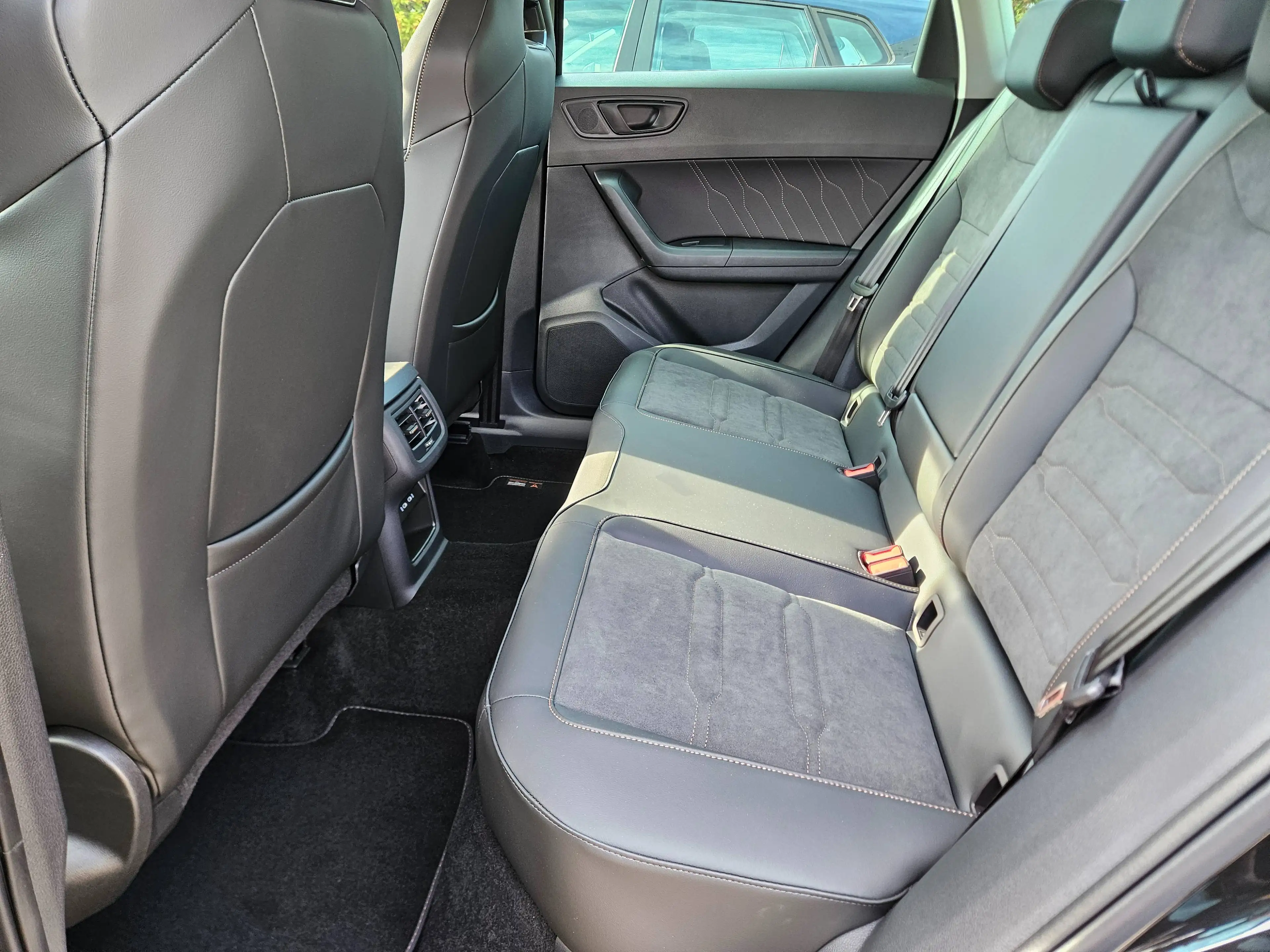 CUPRA Ateca Ateca 1.5 TSI DSG *elekt. Heckklappe, elektr. Sitze,Navi, Full Link, ACC* — photo 10