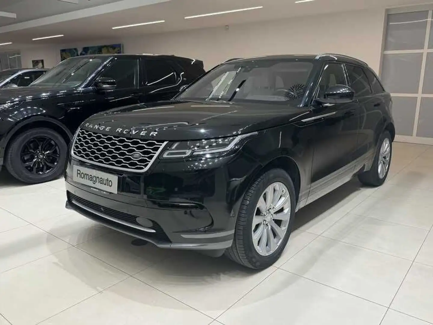 Land Rover Range Rover Velar 2.0 I4 240 CV SE Nero - 1