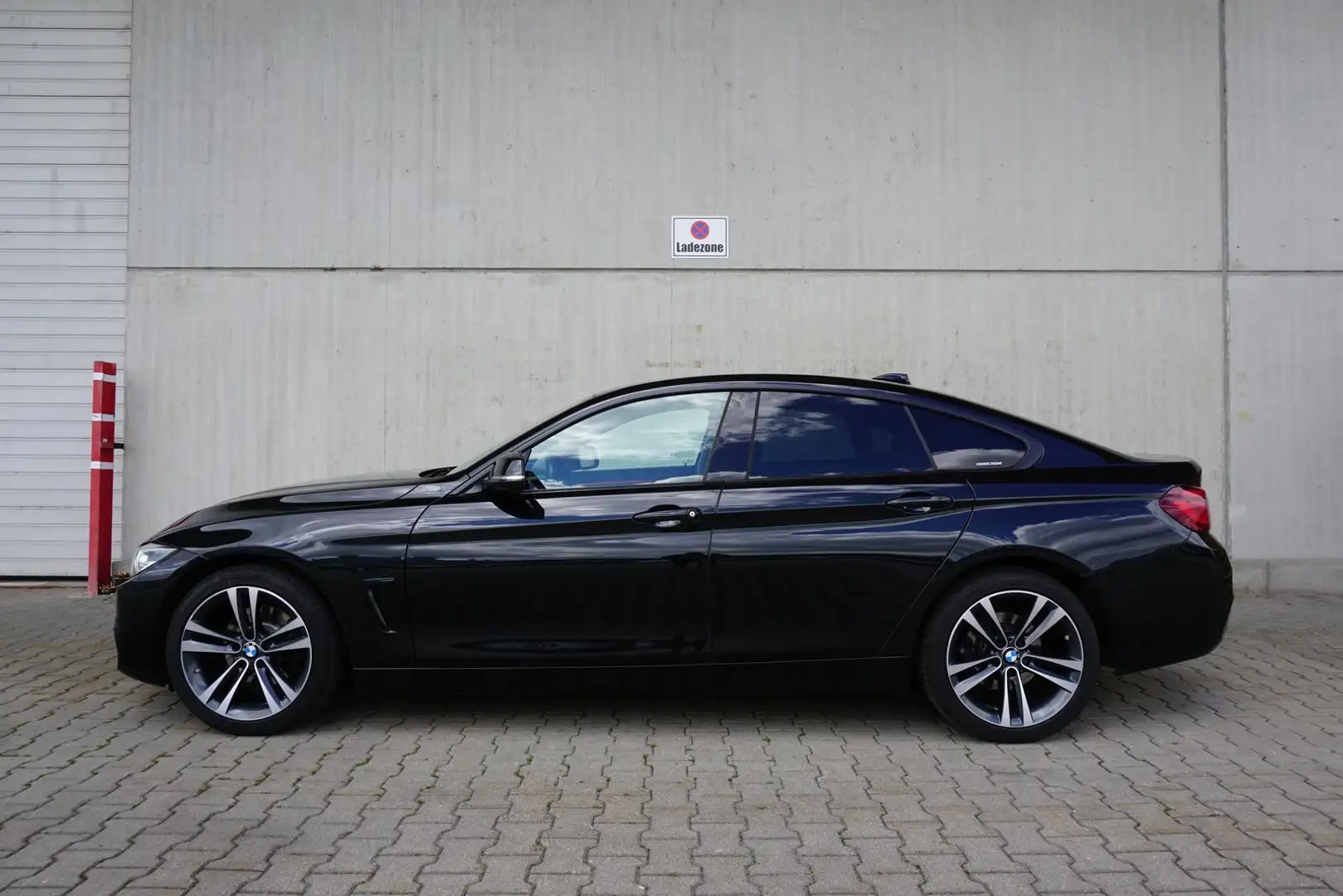 BMW 420 420d Gran Coupe Sport Line Metal Schwarz - 2