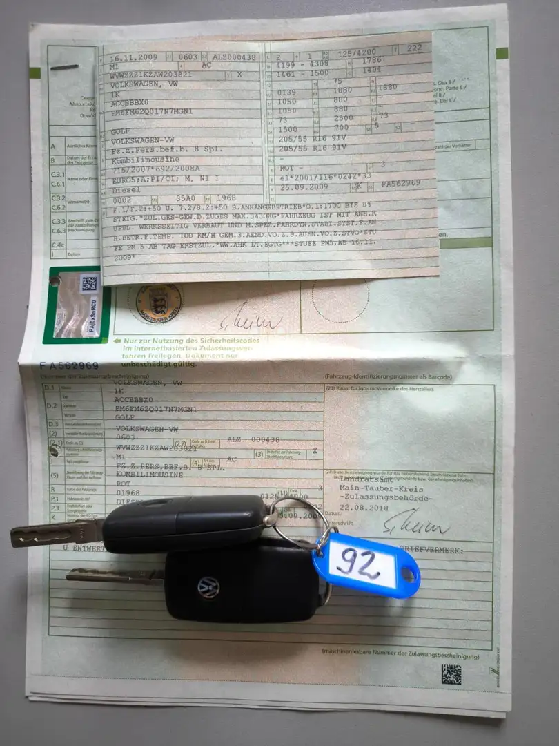 Volkswagen Golf GTD 2.0 TDI DPF Rot - 2