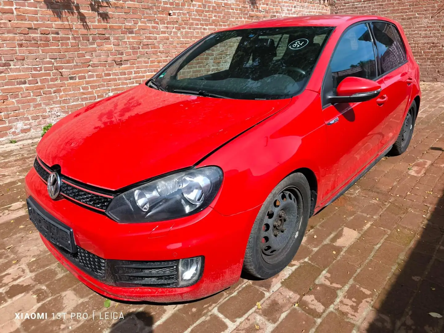 Volkswagen Golf GTD 2.0 TDI DPF Rot - 1