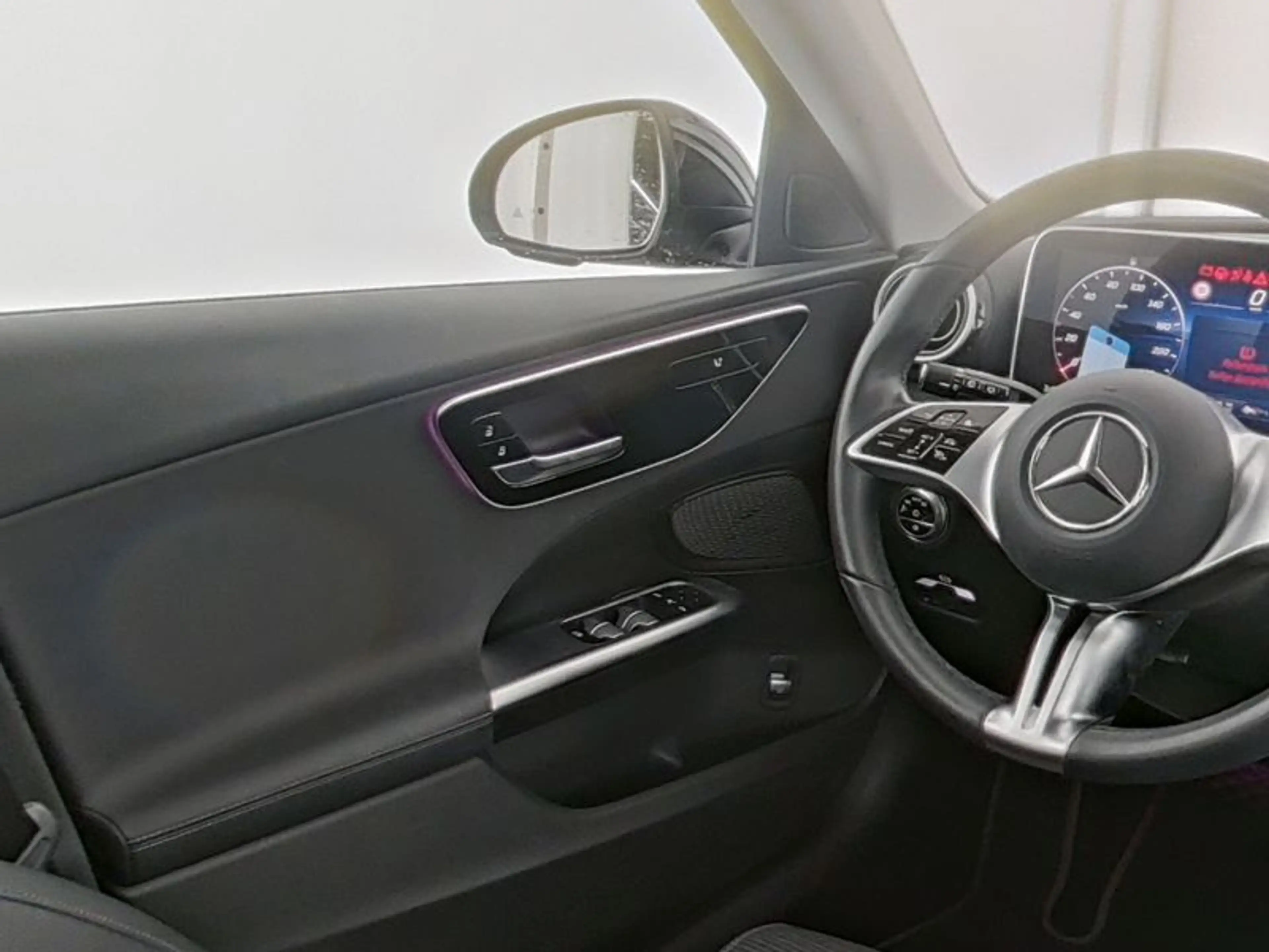 Mercedes-Benz C 220 d — photo 9
