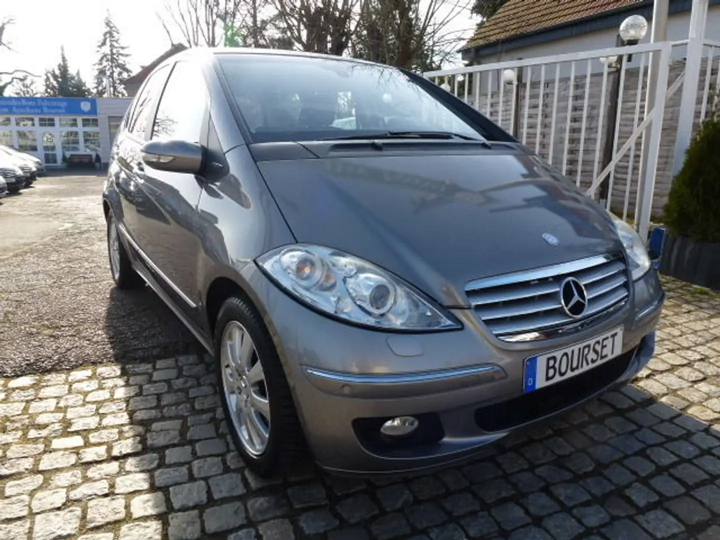 Mercedes-Benz A 200 Elegance Autom-Klima-PTS-66 TKM-Xenon Grigio - 2