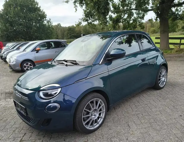 2023 Fiat 500 in Green for sale