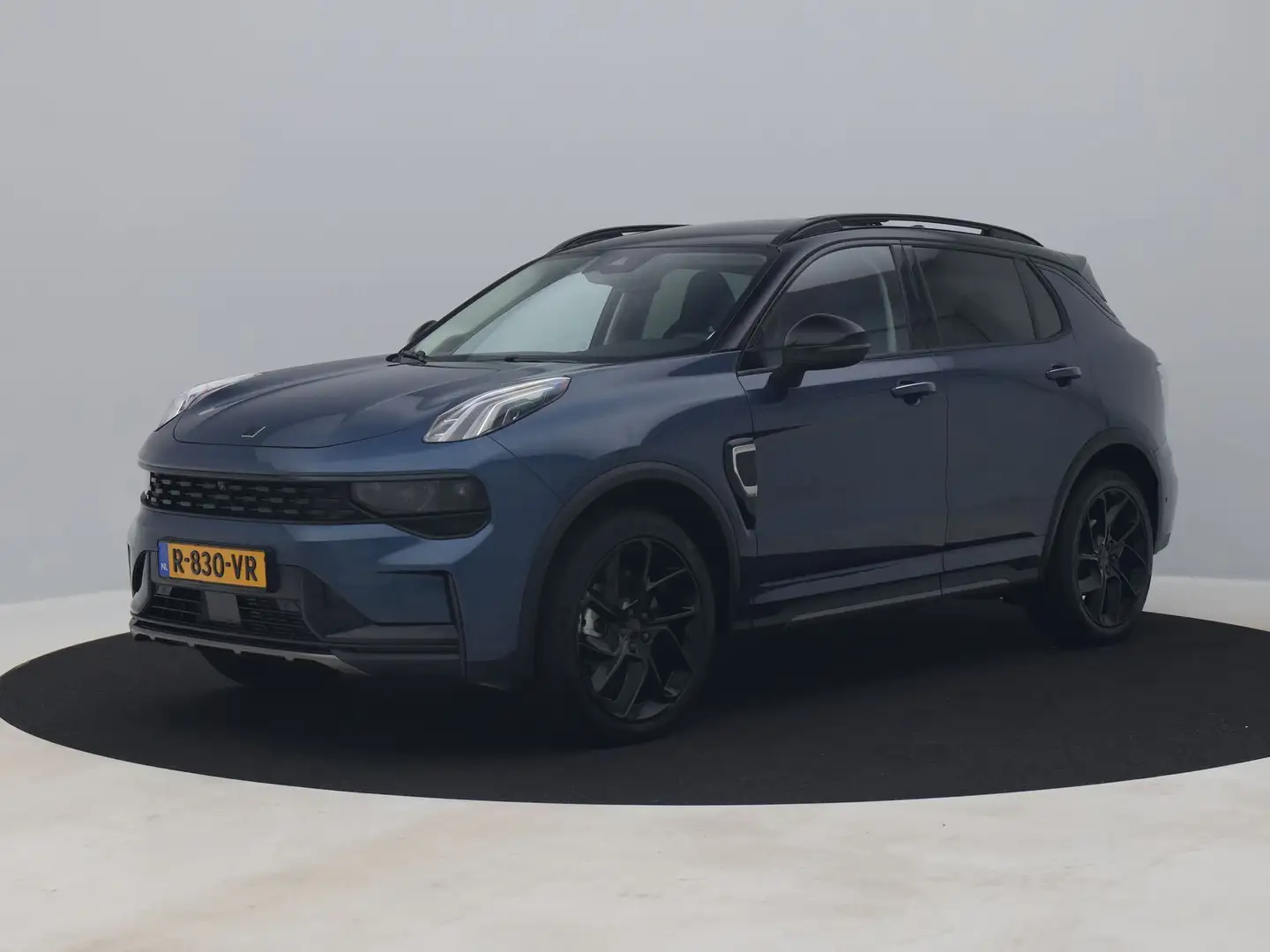 Lynk & Co 01 1.5 Plug-in Hybrid | 360° | BLACK | NLD AUTO Bleu - 1