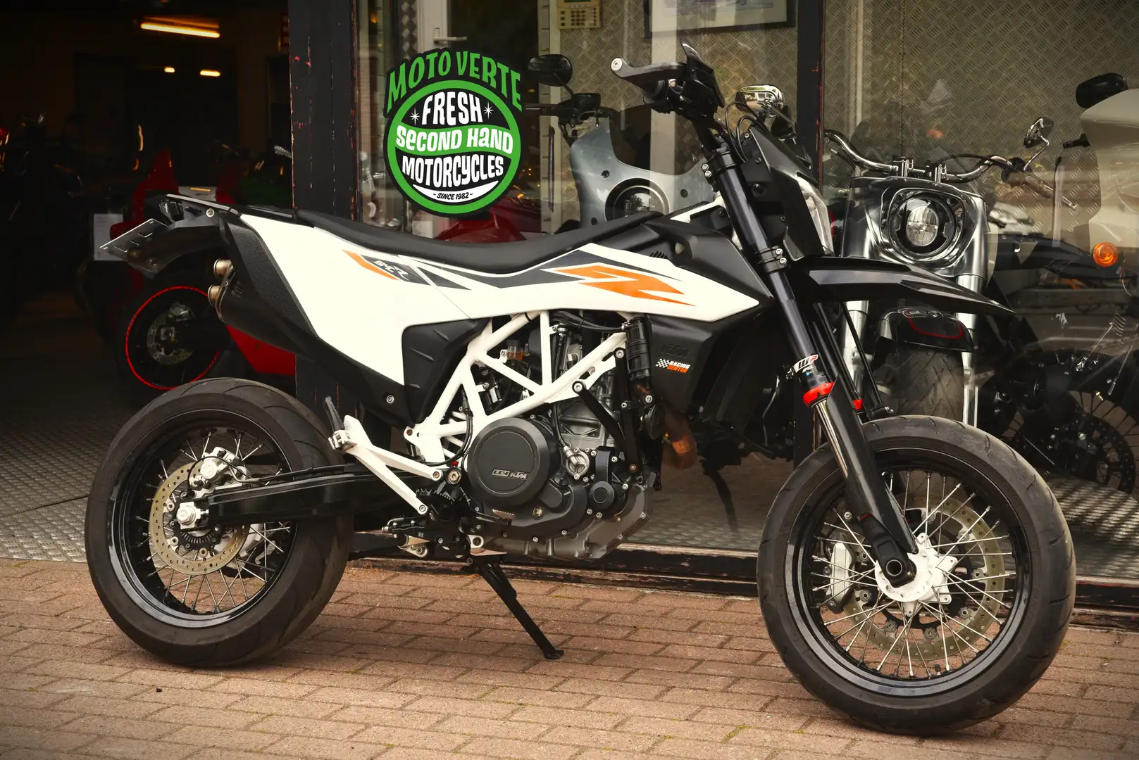 KTM 690 SMC R A2 ***MOTO VERTE*** Noir - 1
