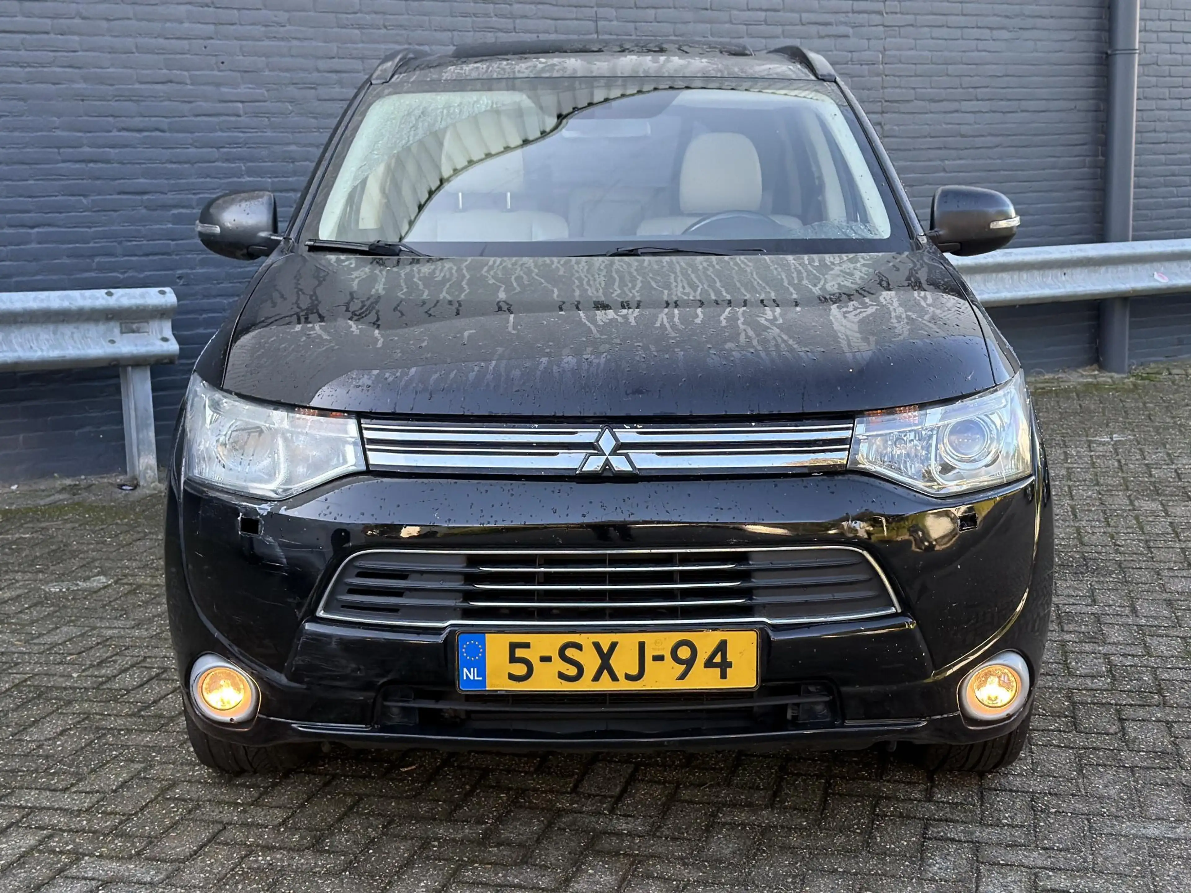 Mitsubishi Outlander 2.0 PHEV instyle+ | Schuif/Kanteldak | Leder | Cru — photo 5