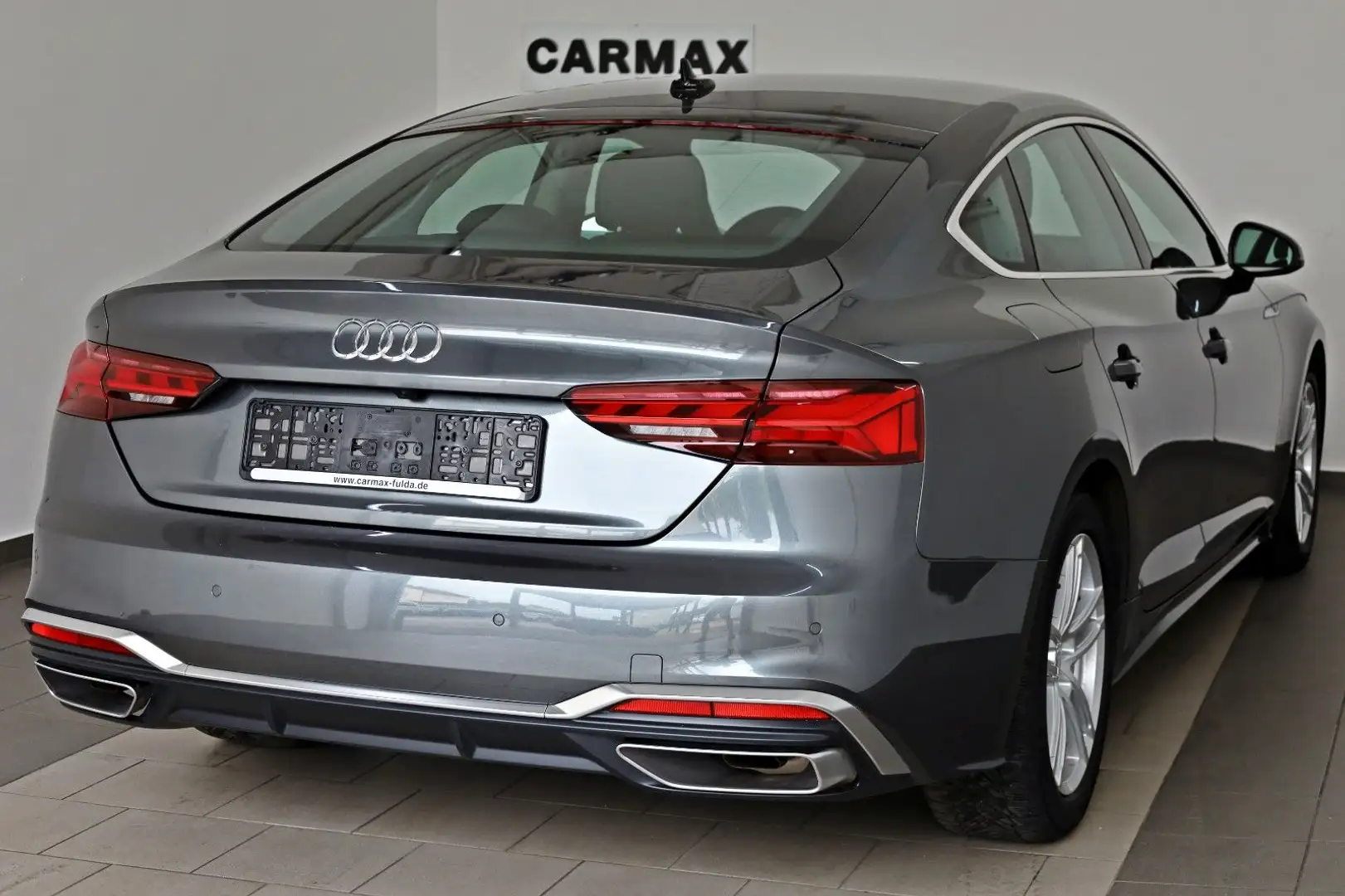 Audi A5 Sportback 35 TFSI S line, Navi,LED,SH,Kamera Grau - 2