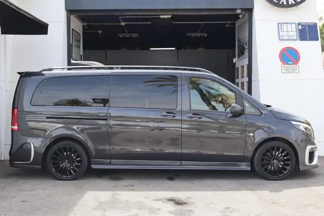 Mercedes-Benz Vito view 5