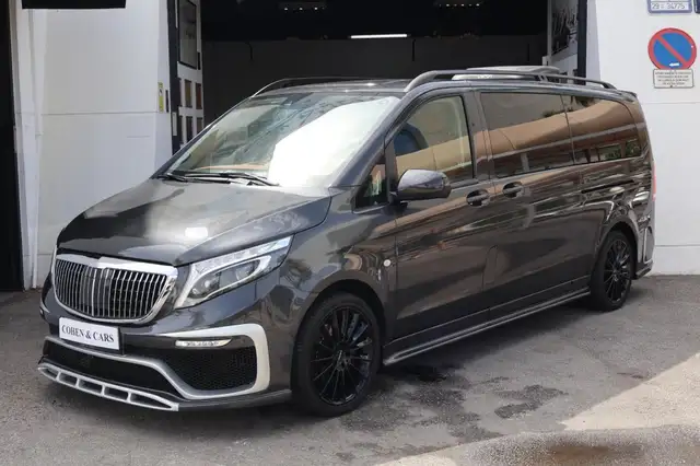 Mercedes-Benz Vito view 2