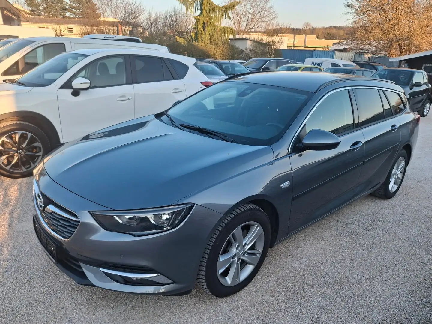 Opel Insignia B Sports Tourer Edition,I-Hand,11588€Ne Gris - 1