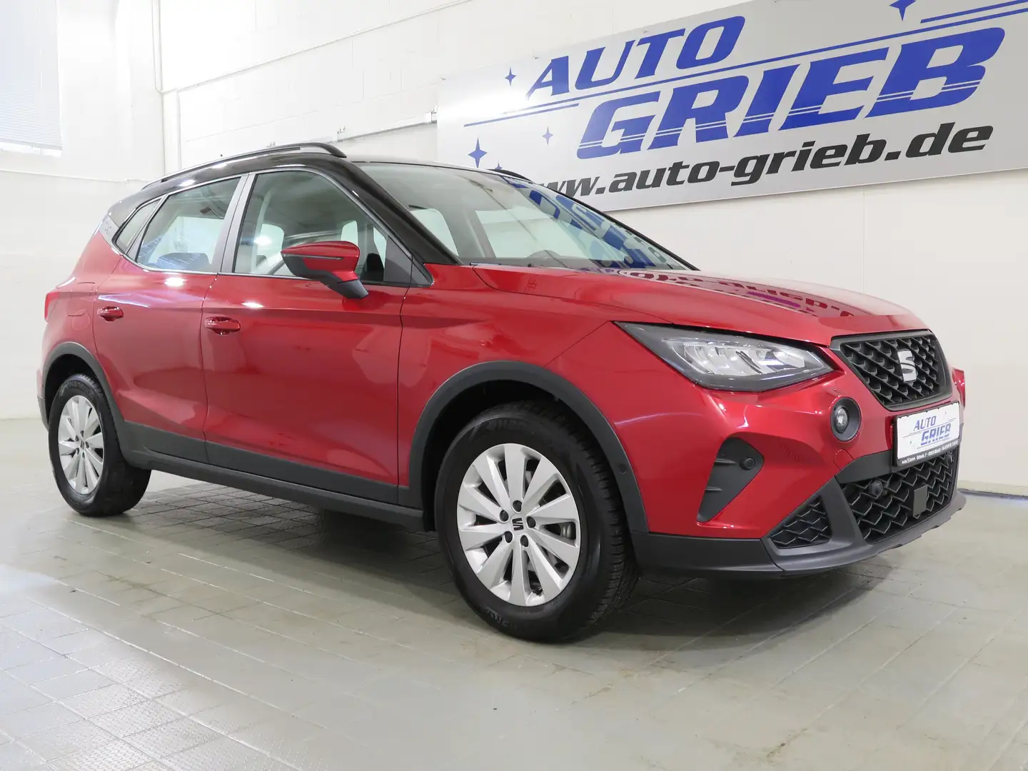 SEAT Arona Style, LED, Navi, App, RFK, Tempomat. AHK Rot - 1