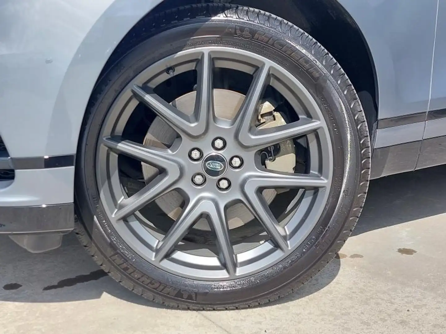 Land Rover Range Rover Velar P400e Dynamic SE AWD Auto. 24MY Grijs - 2