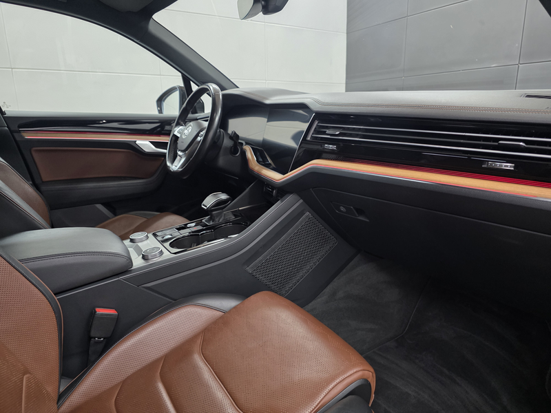 Volkswagen Touareg Atmosphere 4Motion+LED+Ahk+Temp+Pano — photo 12