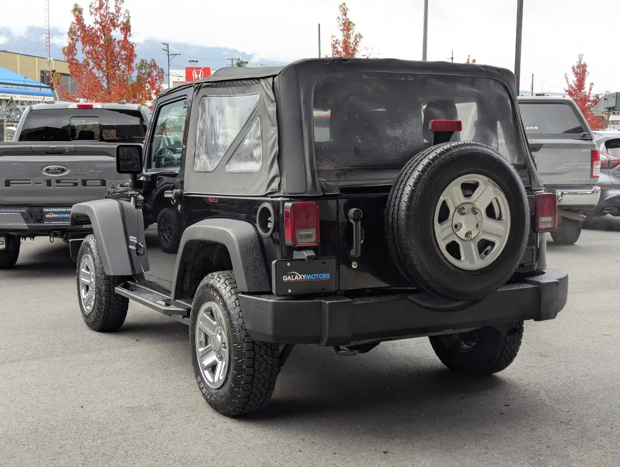 Jeep Wrangler снимка Jeep Wrangler