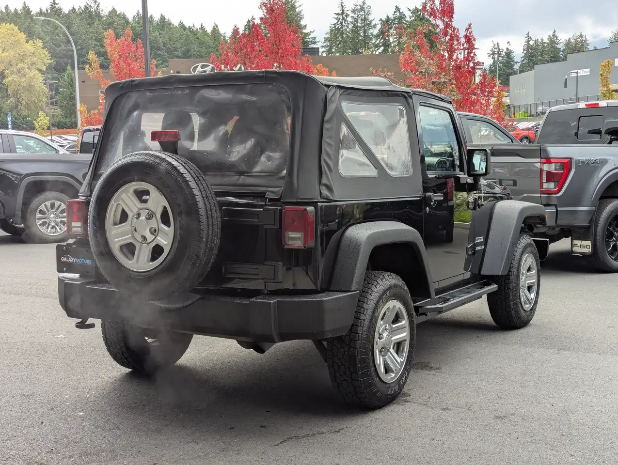 Jeep Wrangler снимка Jeep Wrangler
