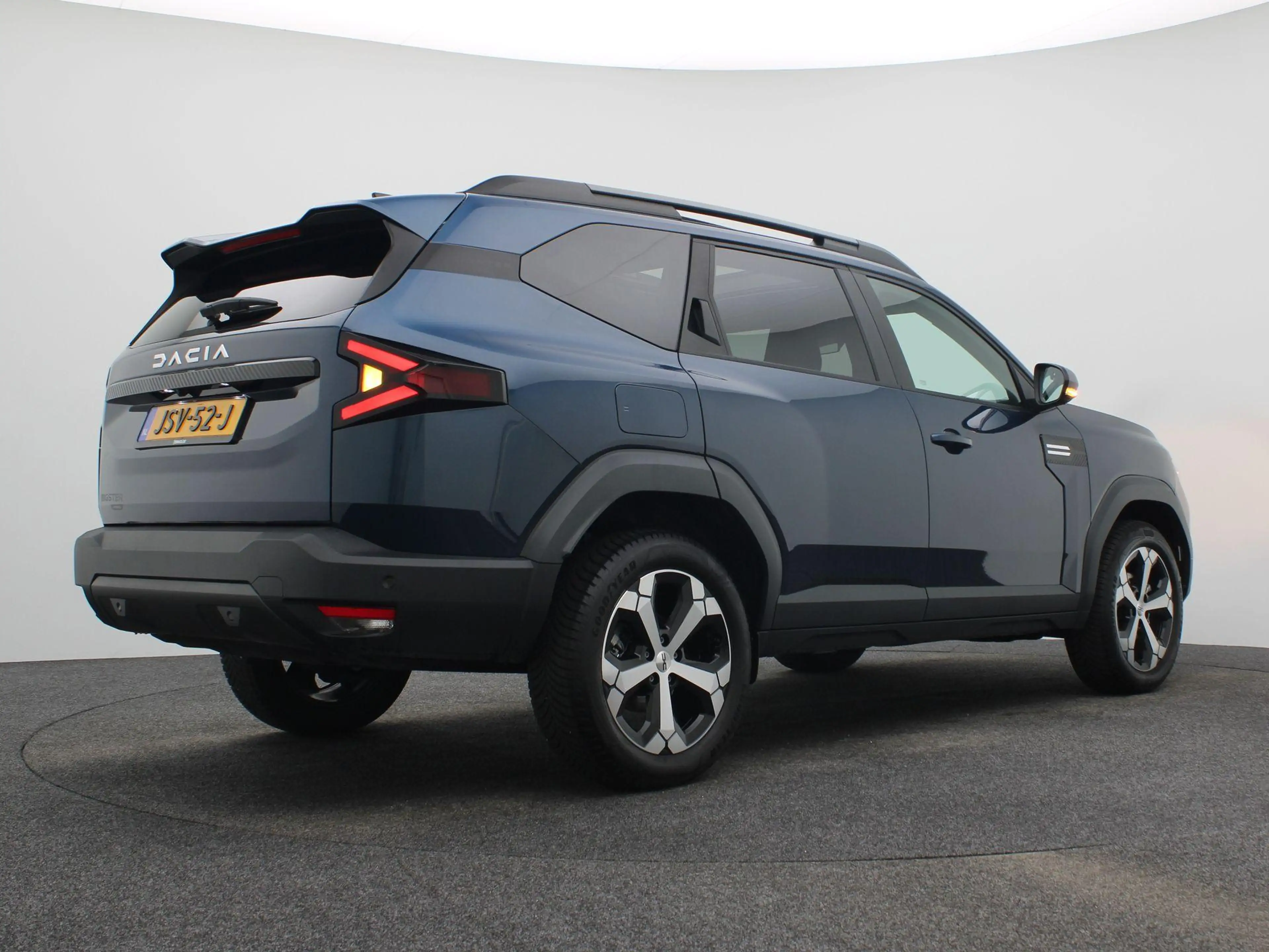 Dacia Bigster journey hybrid 155 | pack winter | panoramadak | — photo 5